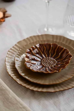 Tallerken Bloom flower 15cm Cognac